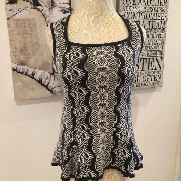 CAbi #887 Grey and Off White Peplum Knit Top - Picture 3 of 8